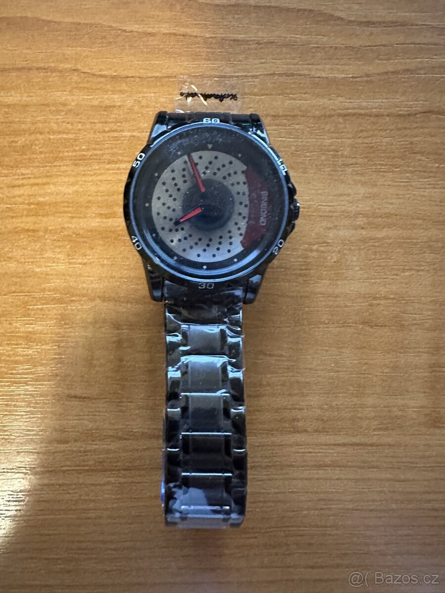Rotační hodinky ve tvaru ALU disku