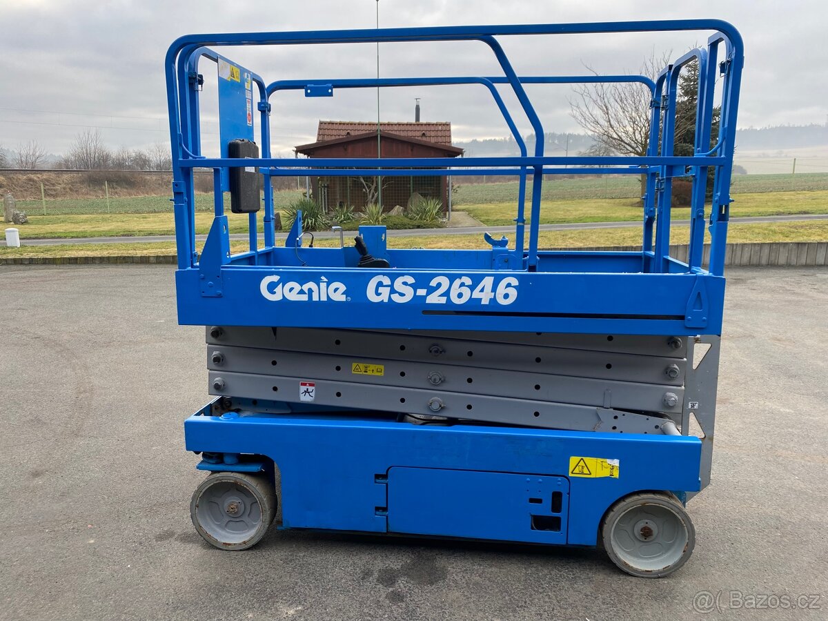 Pracovní nůžková aku plošina Genie GS2646
