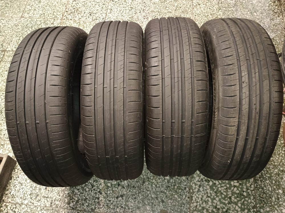 Nové Goodyear Efficientgrip Performance 205/60R1692 H Letní