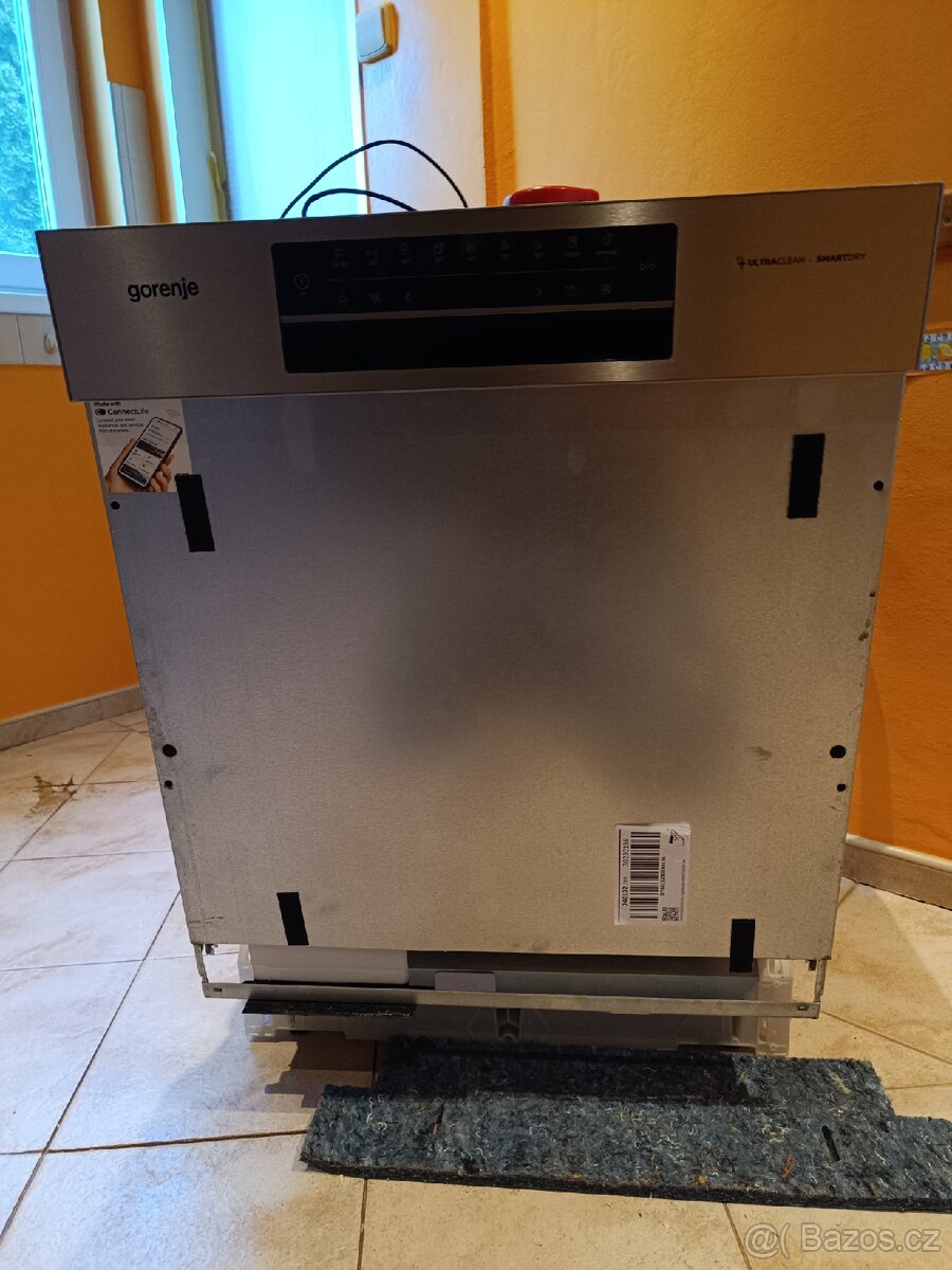Vestavná myčka Gorenje s čelním panelem