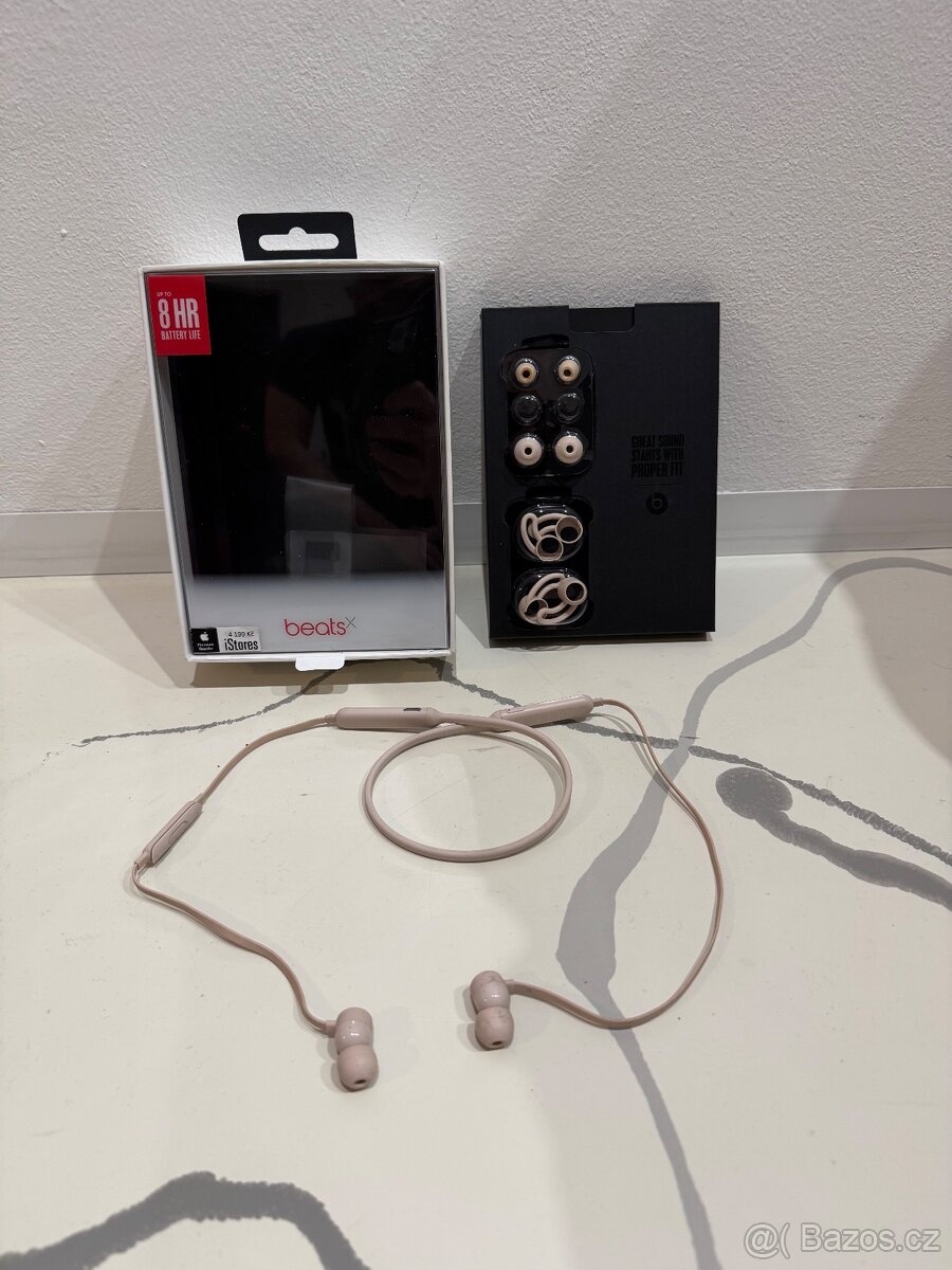 Bezdrátová sluchátka BeatsX