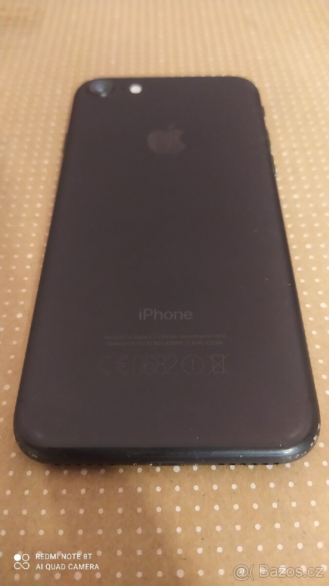 iPhone 7. ZABLOKOVANÝ A ROZTEKLÝ BARVY
