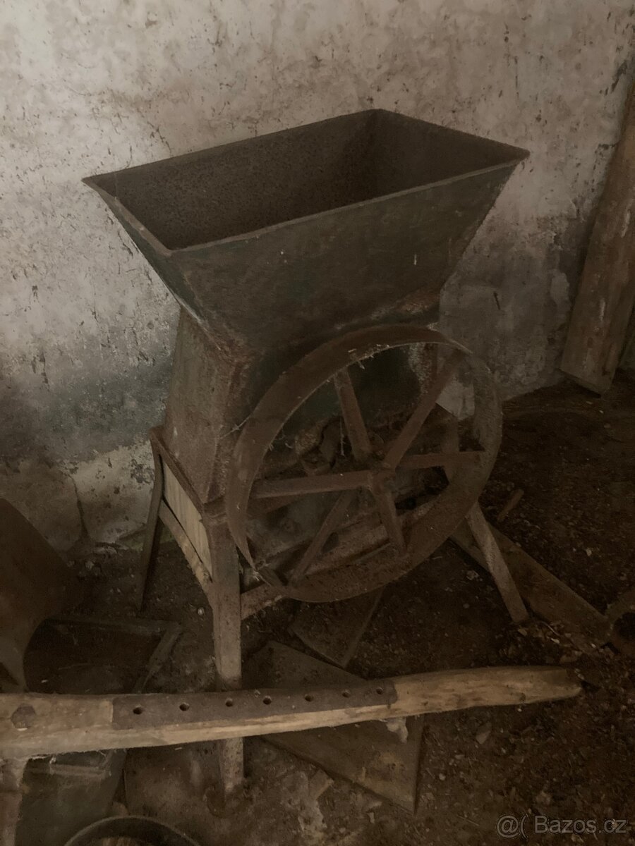 Zemědělská technika za cenu šrotu
