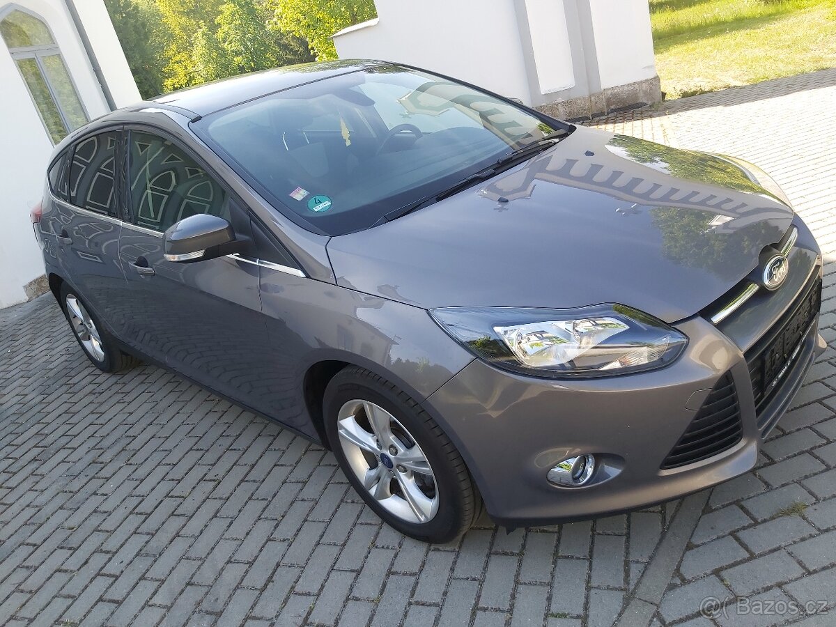 Ford Focus 1.0 92 kw 2012, servis Ford , TOP STAV