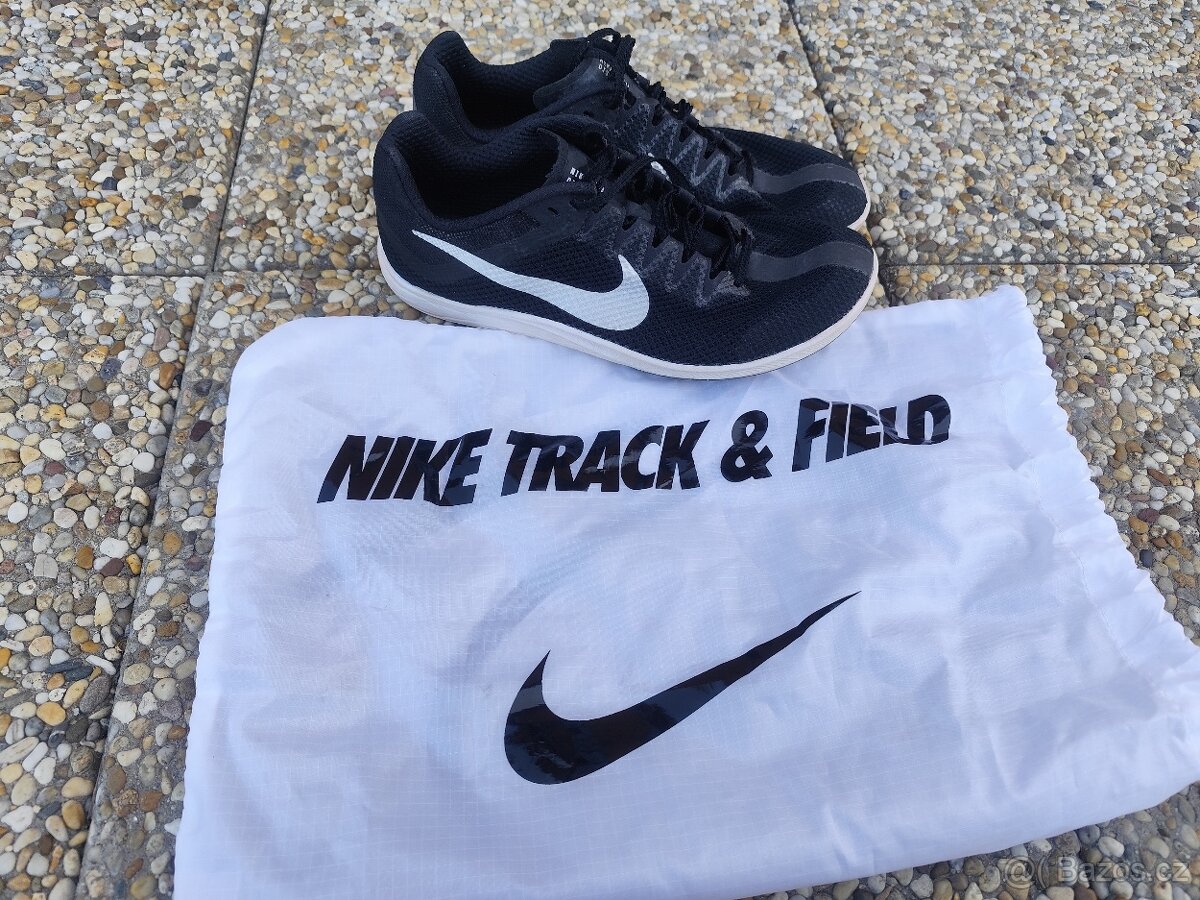 Tretry Nike na běh vel.42 (26,5 cm)