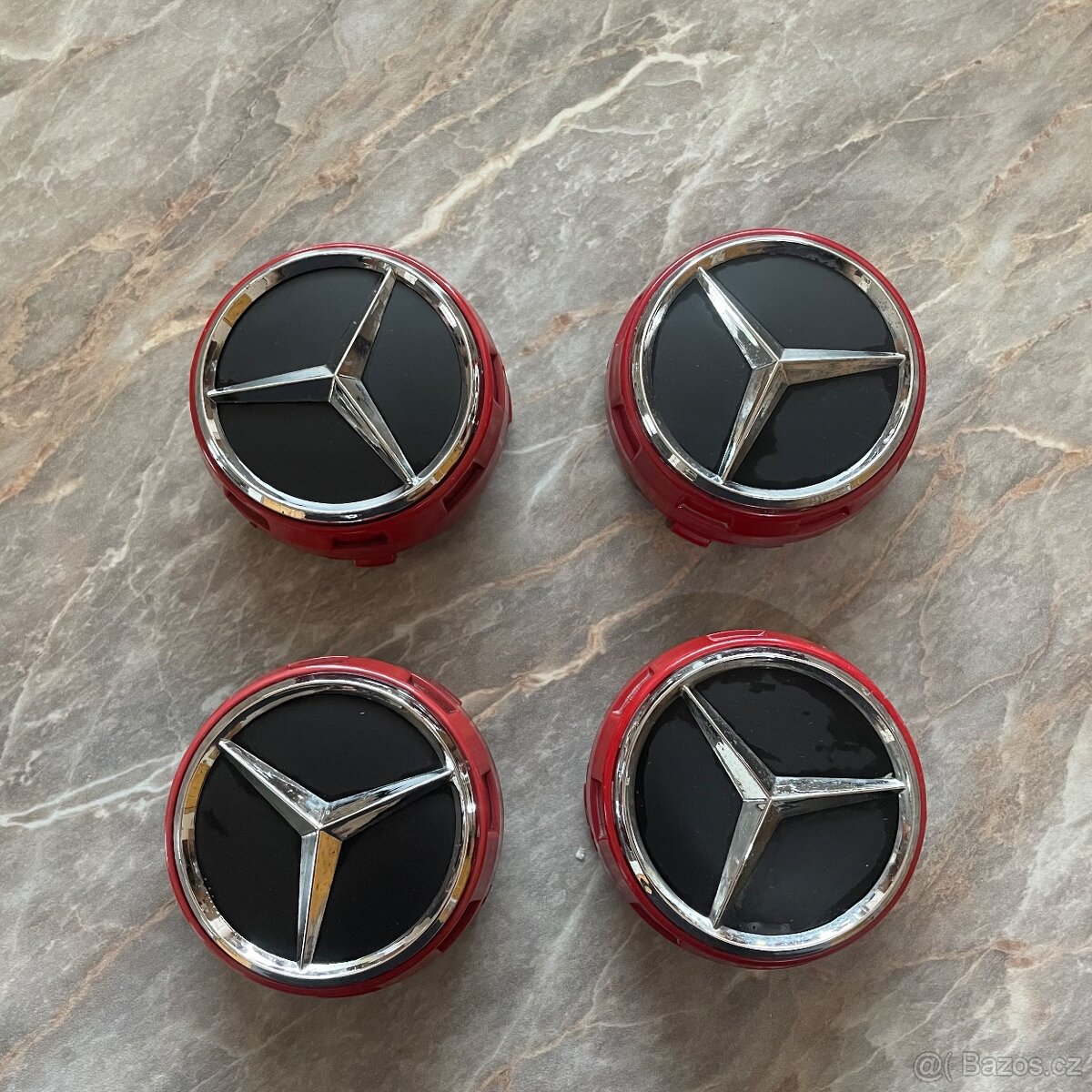 Krytky kol Mercedes AMG