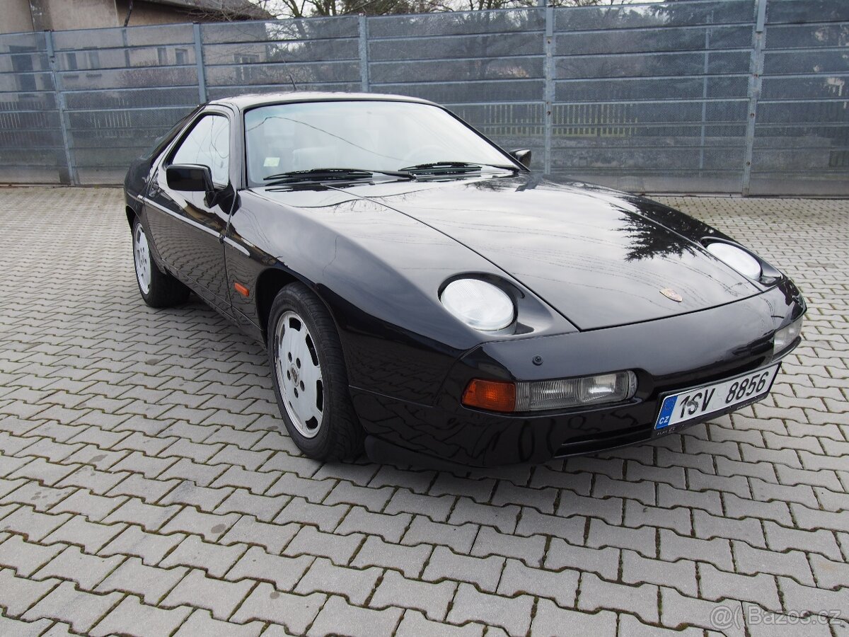 Porsche 928 S4 1991 po GO motoru, krásné, málo najeto 87 500