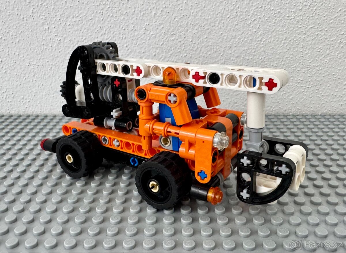 LEGO Technic 42088 - Pracovní plošina