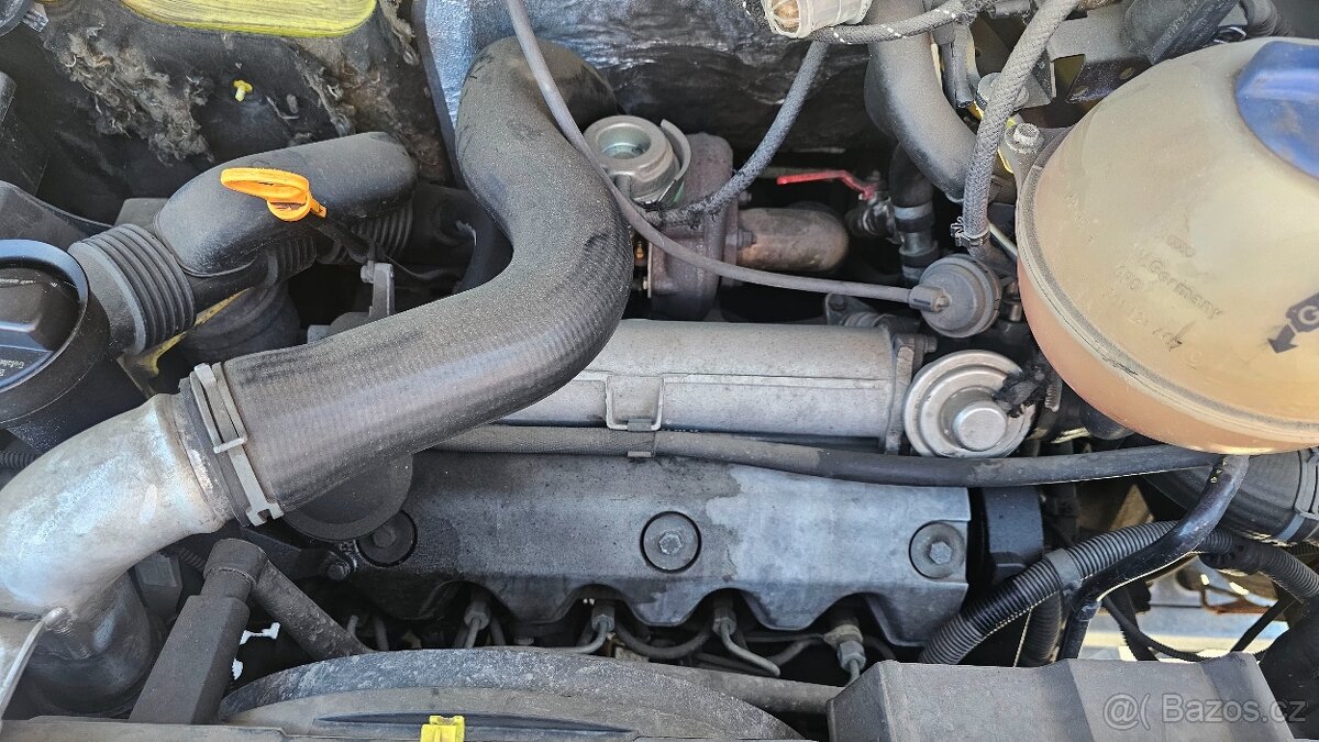 KOMPLETNÍ MOTOR VW T4 2.5TDI AXL 75KW SYNCRO