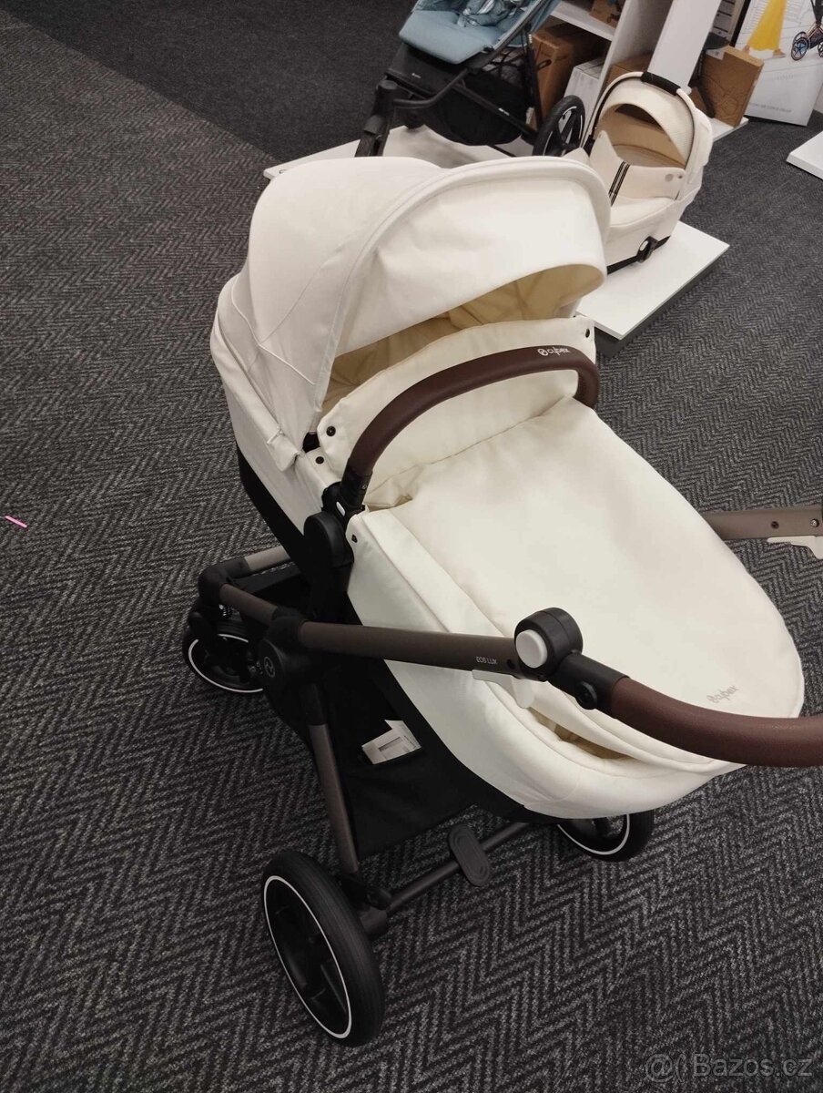 Cybex eos lux