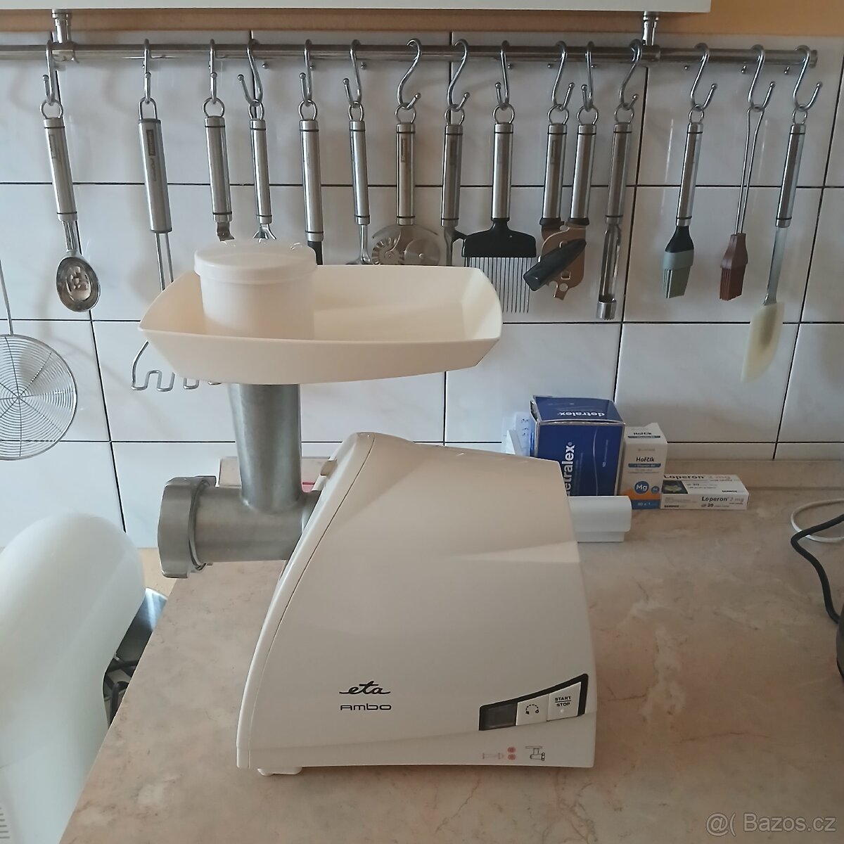 Elektrický mlýnek na maso