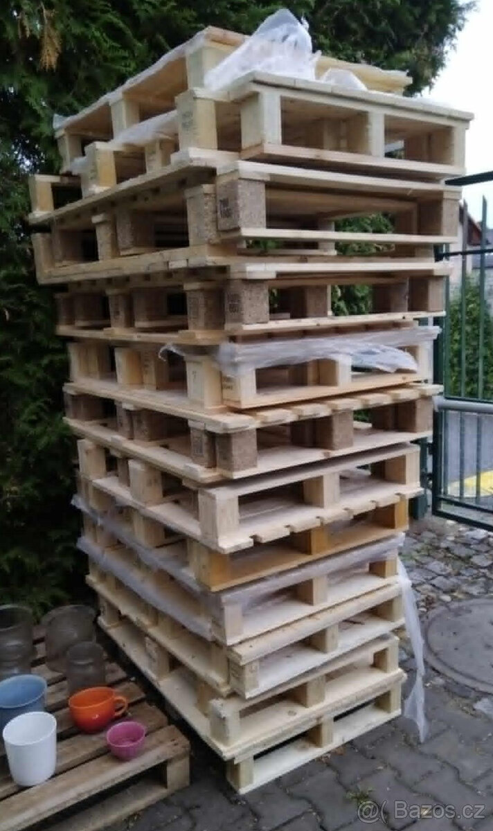 Dřevěné palety rozměr cca 100x70 cm