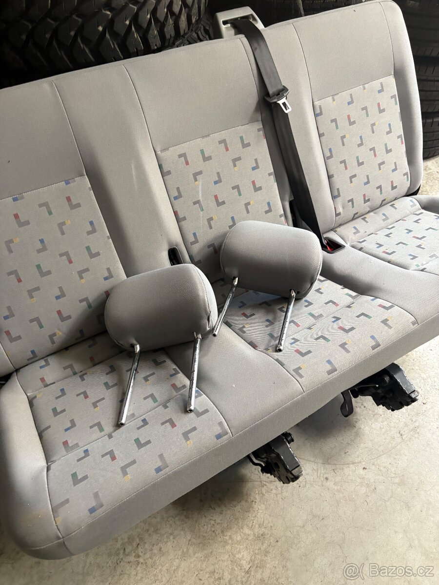 Sedadlo Vw T5 T5.1 Trojka -3.místné Výborný stav