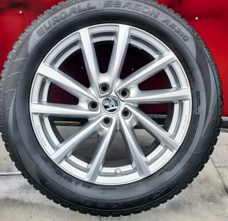 18"- HEZKÁ CELOROČNÍ OBUTÁ ALU KOLA 5x112 KODIAQ