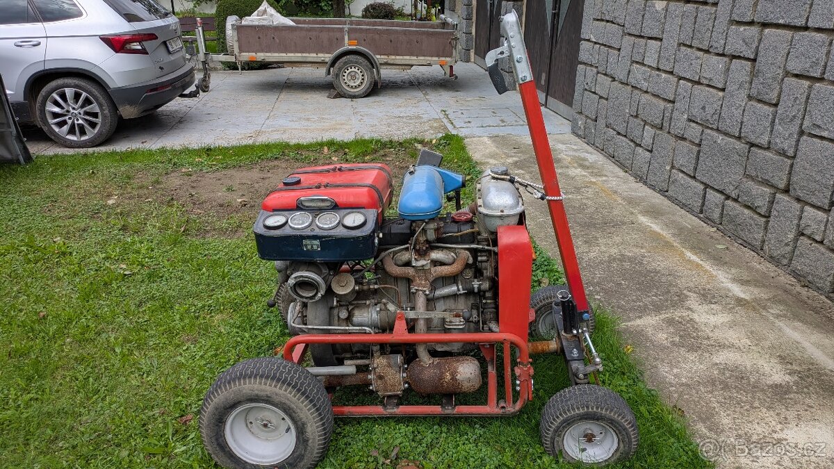 Hasičské čerpadlo 12 s příslušenstvím