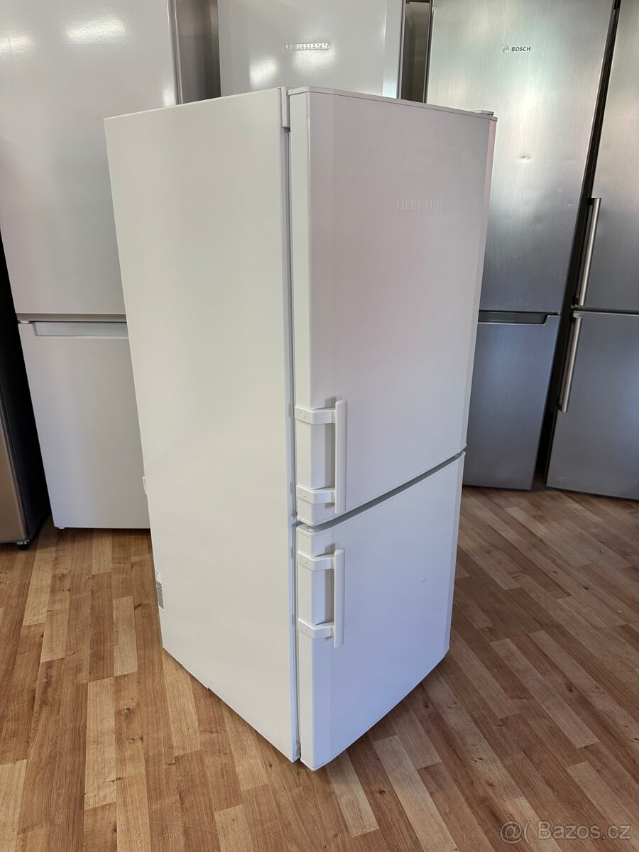 Lednice s mrazákem Liebherr (162)