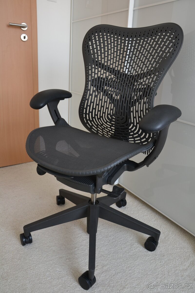 Kancelářská židle Herman Miller Mirra 2 NOVÁ, ZÁRUKA