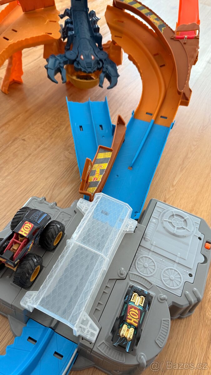 Hot Wheels monster trucks dráha Scorpion