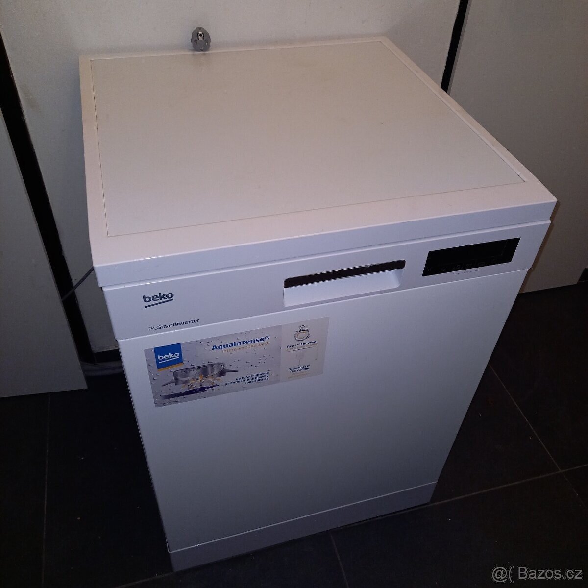 Volně stojící myčka BEKO invertor 60cm