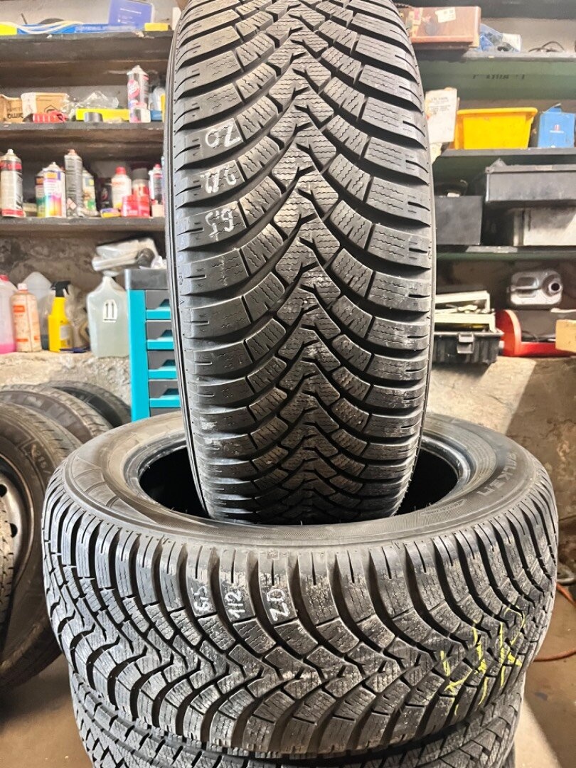 2ks. 225/55 R18 102V zimní pneu Falken