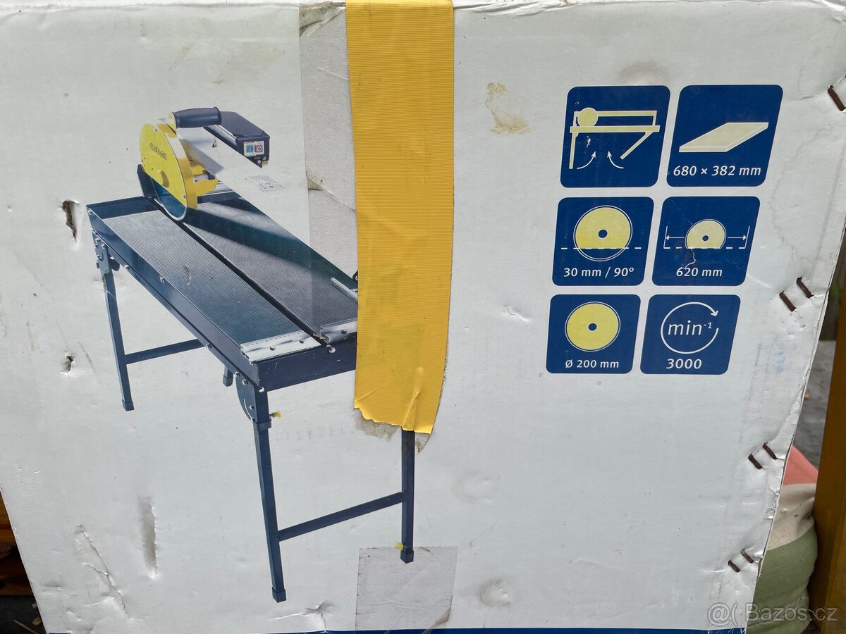 Elektrická řezačka dlažby - vodní