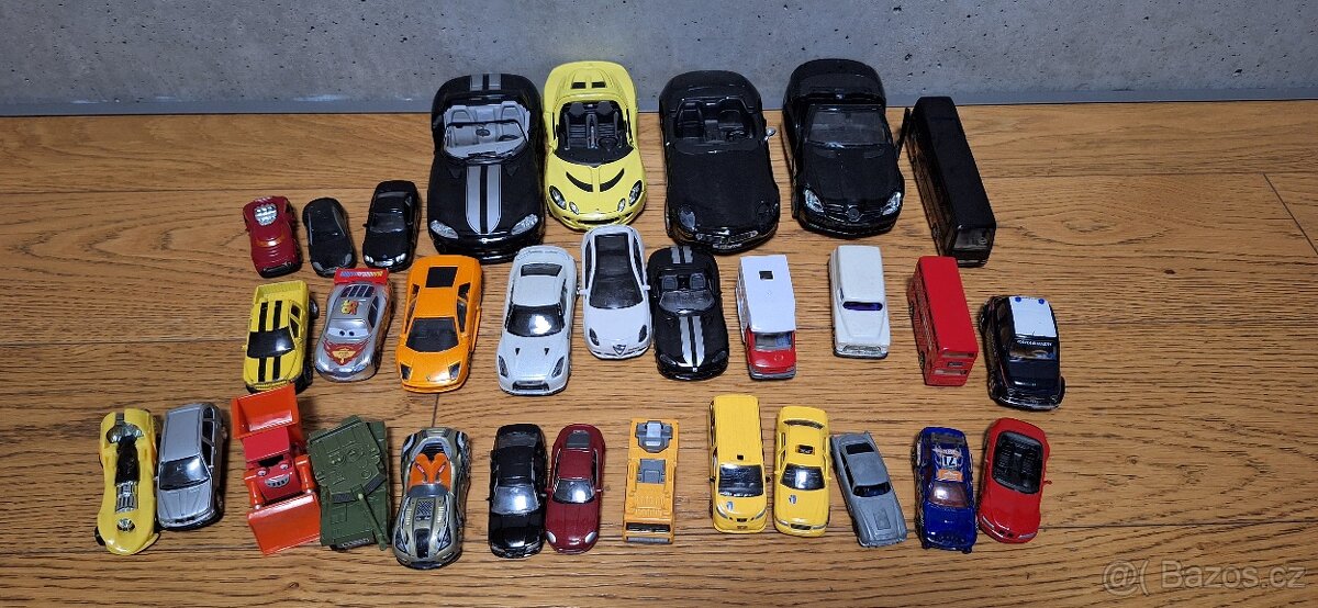 Anglčáky. autíčka