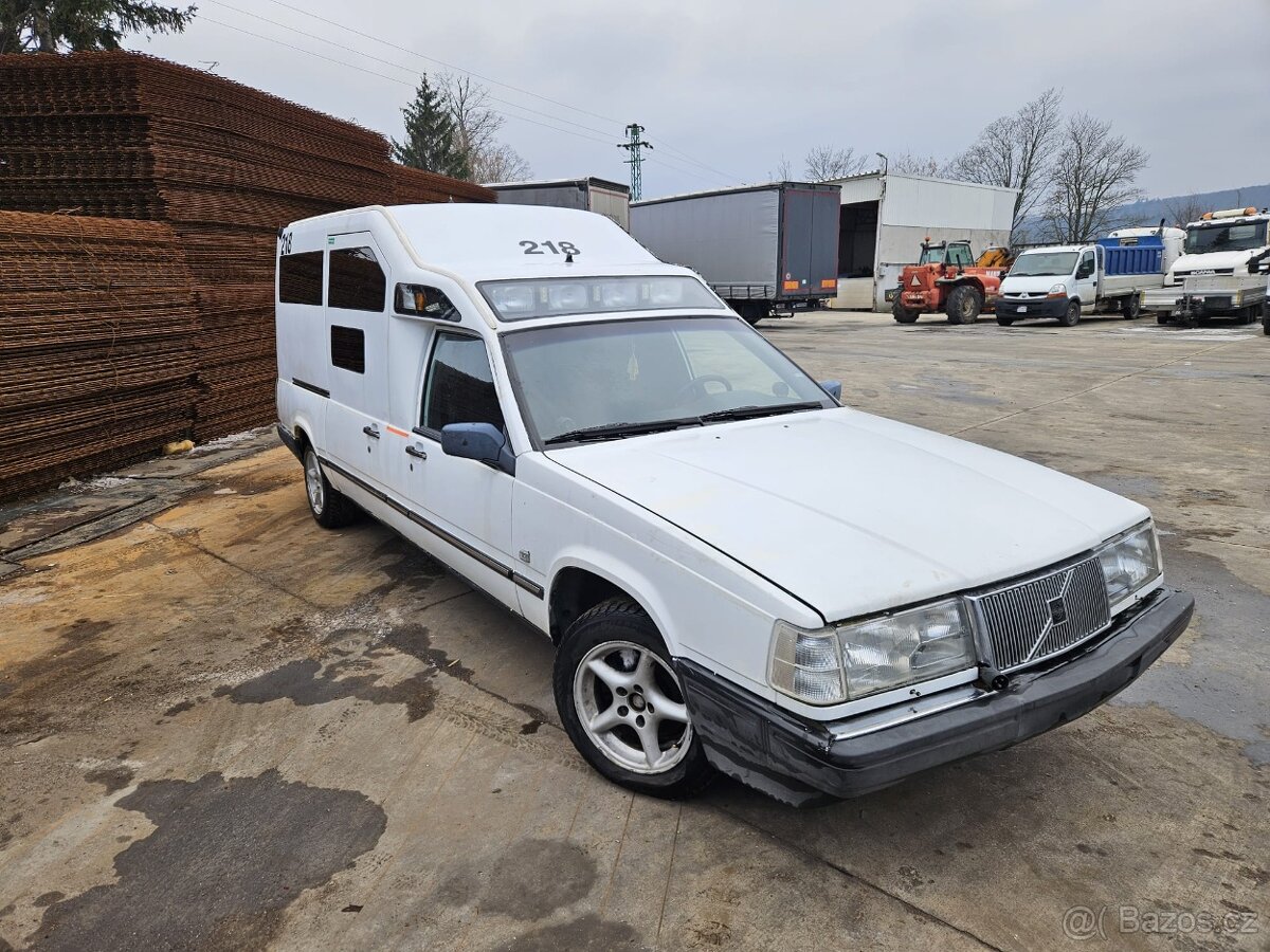 Volvo 960 sanitka vhodne na prerabku karavan