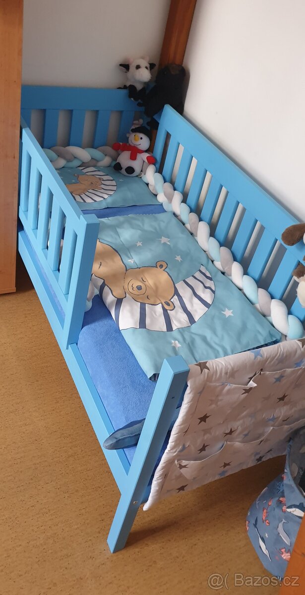 Dětská postel MASIV 160x70 + matrace