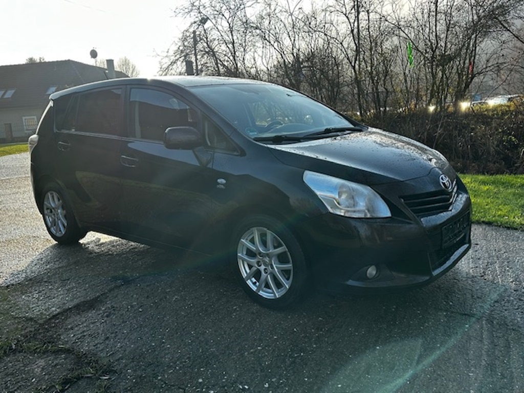 Toyota Verso 2.2Di-D, r.2009, automat, 7míst, serviska