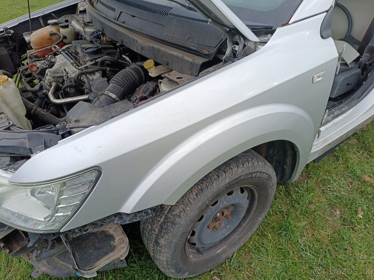DODGE JOURNEY PŘEDNI BLATNIKY