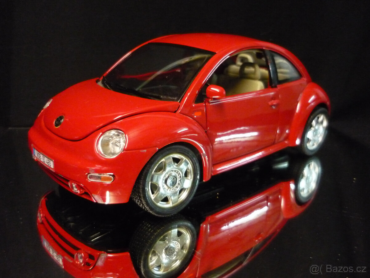 Volkswagen New Beetle VW Bburago 1/18