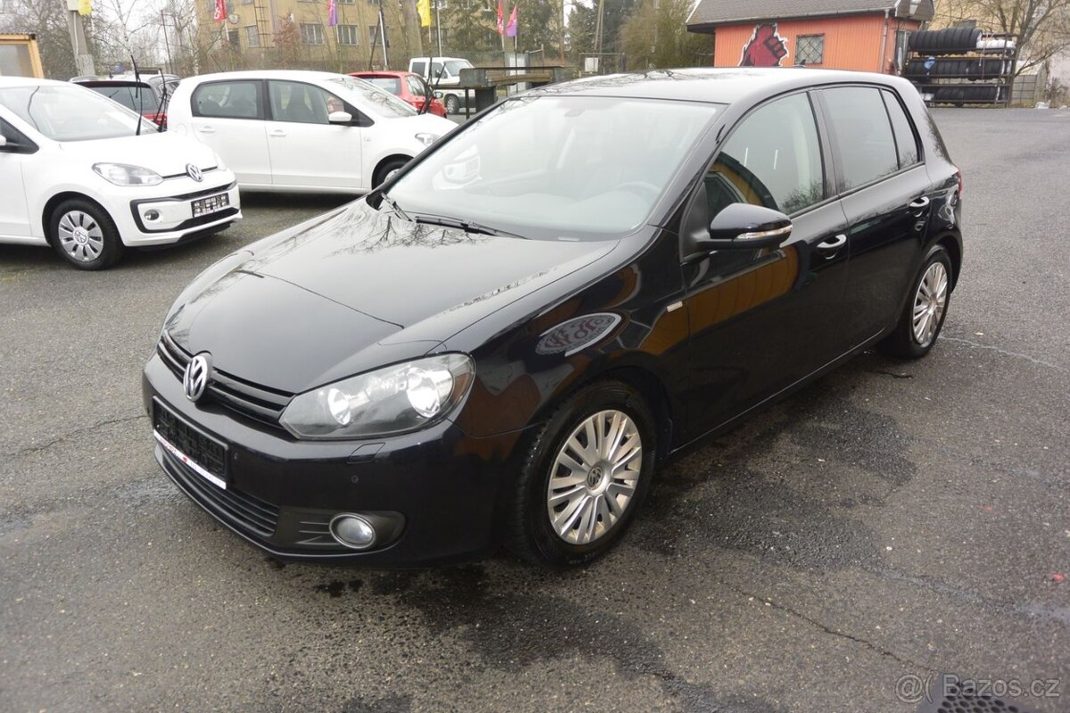 PRODÁM Volkswagen Golf 1.2TSi Match 77kW NAVI