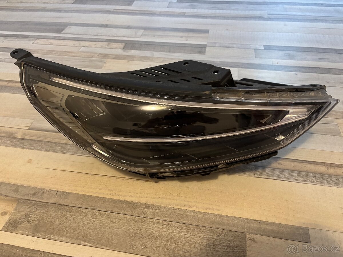 Prodám světlomet na i30 facelift