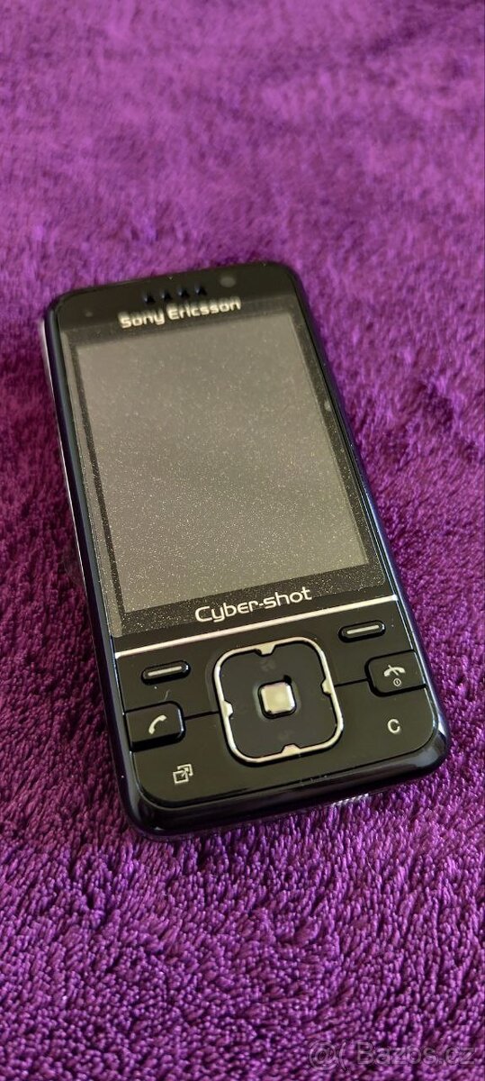 Velmi vzácný Sony Ericsson C903 v TOP stavu