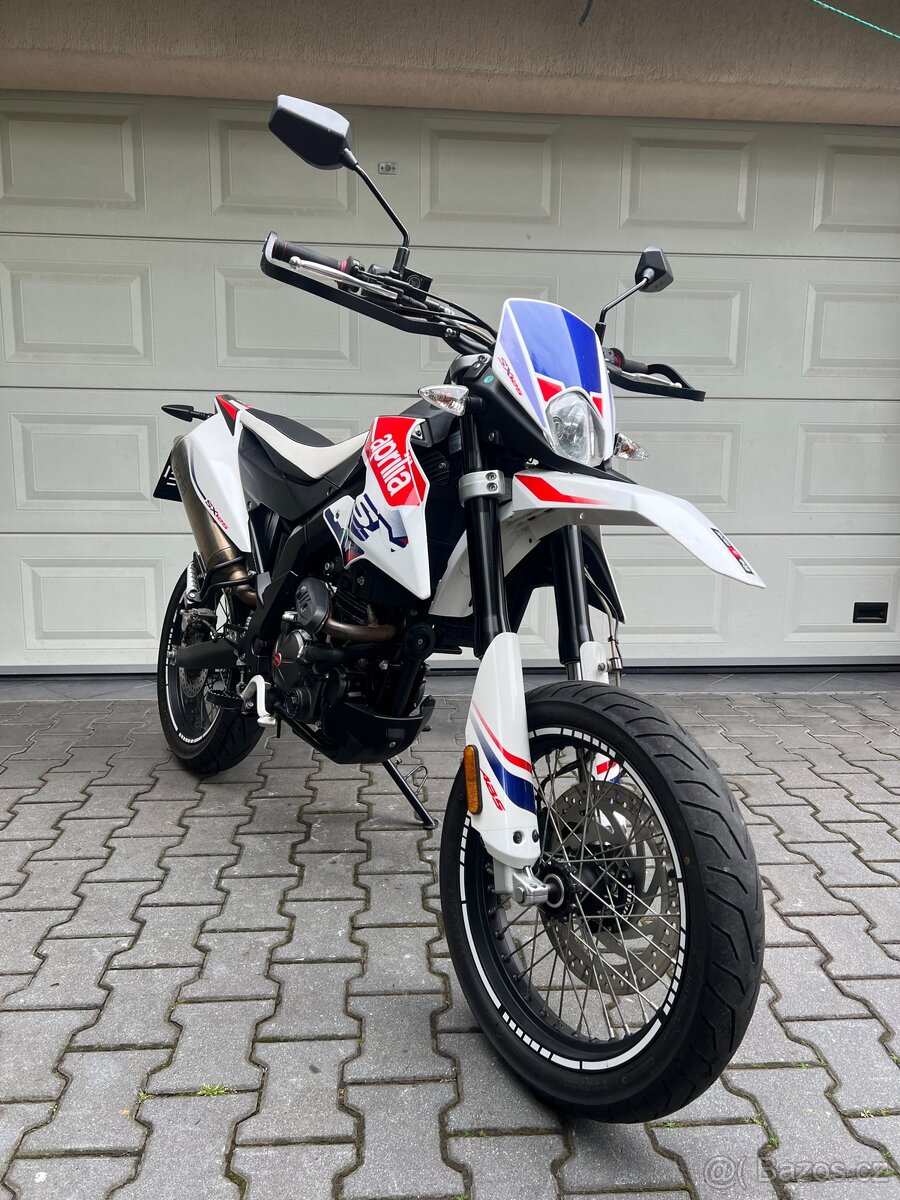 Aprilia sx 125 supermoto