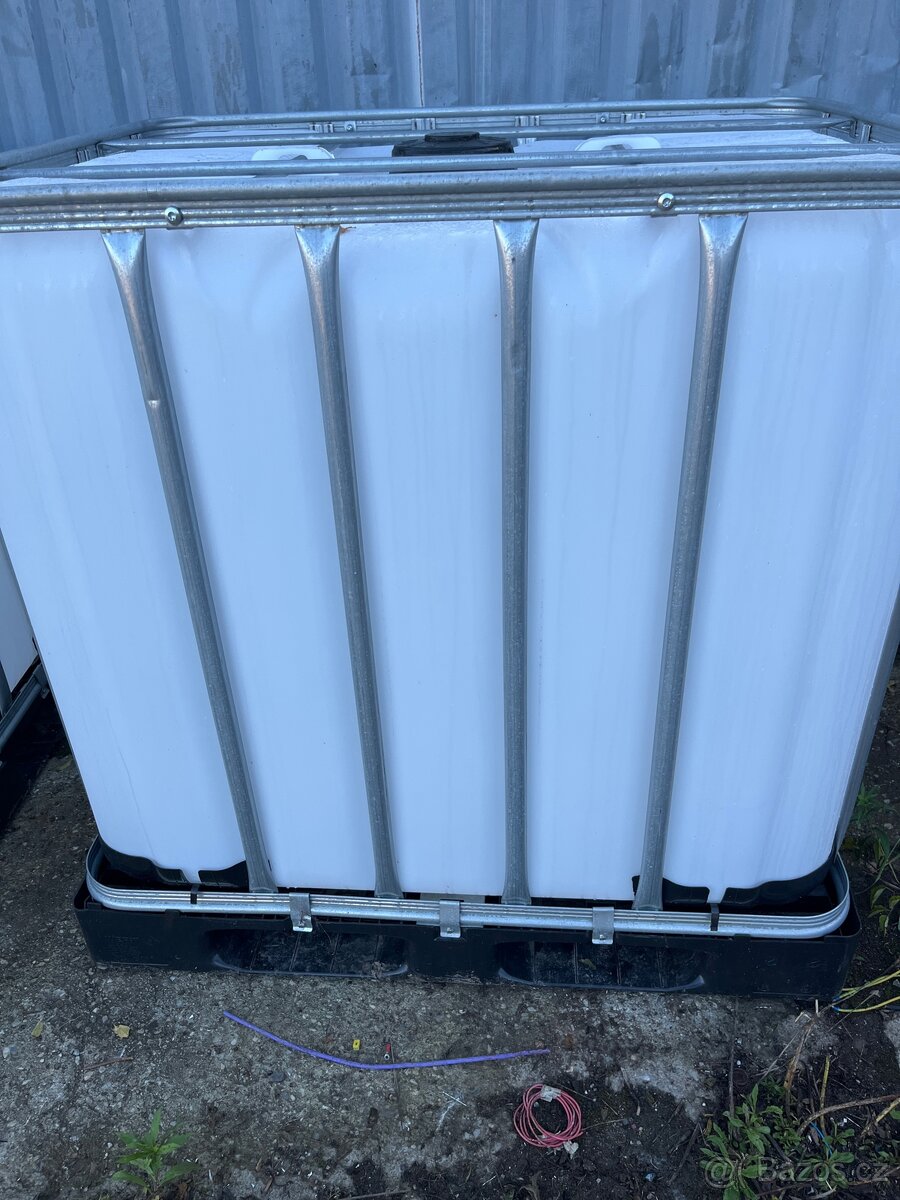 IBC kontejner 1000l - potravinářská.