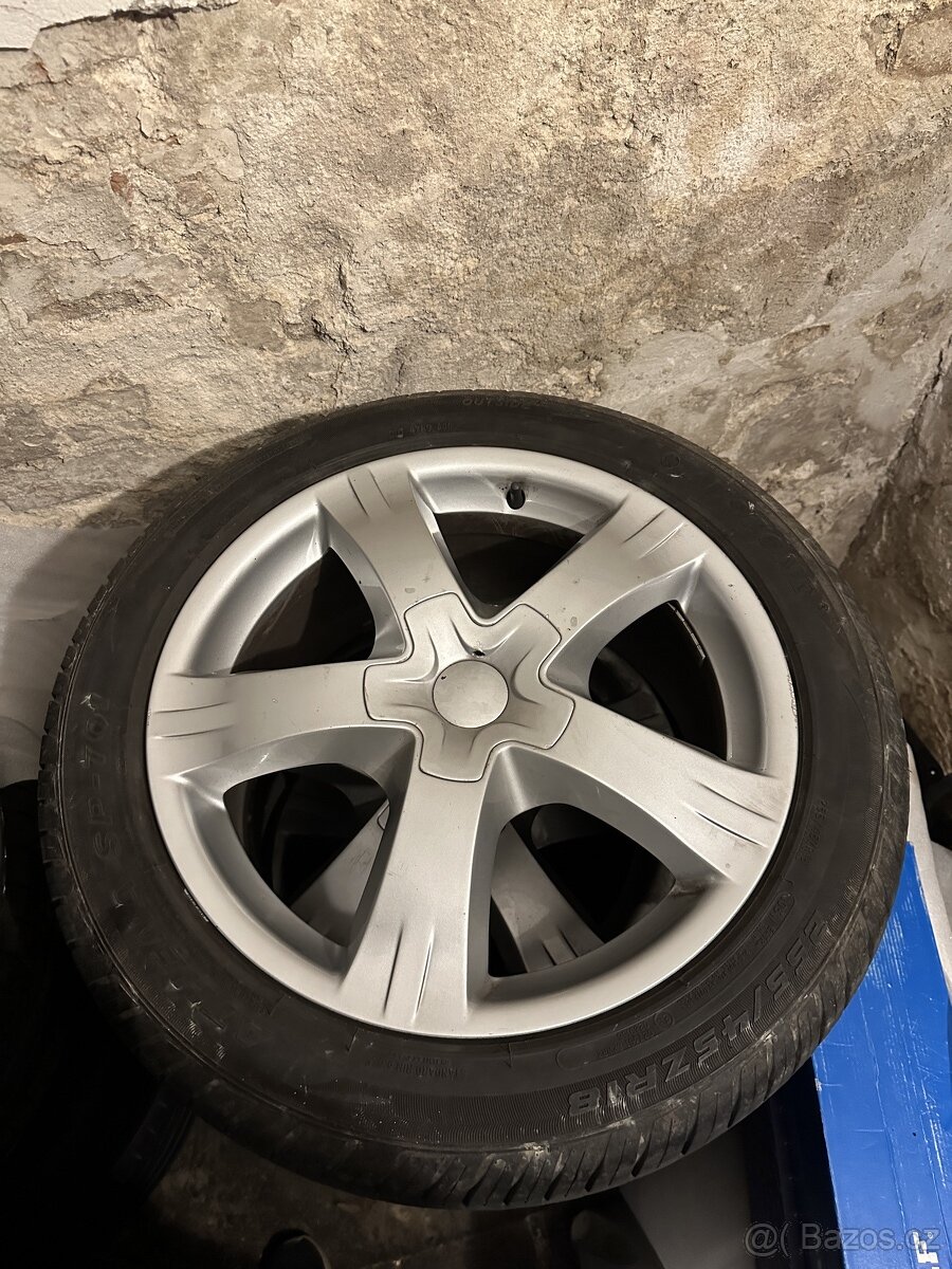Prodám sadu ALU kol r18 5x120 s pneu