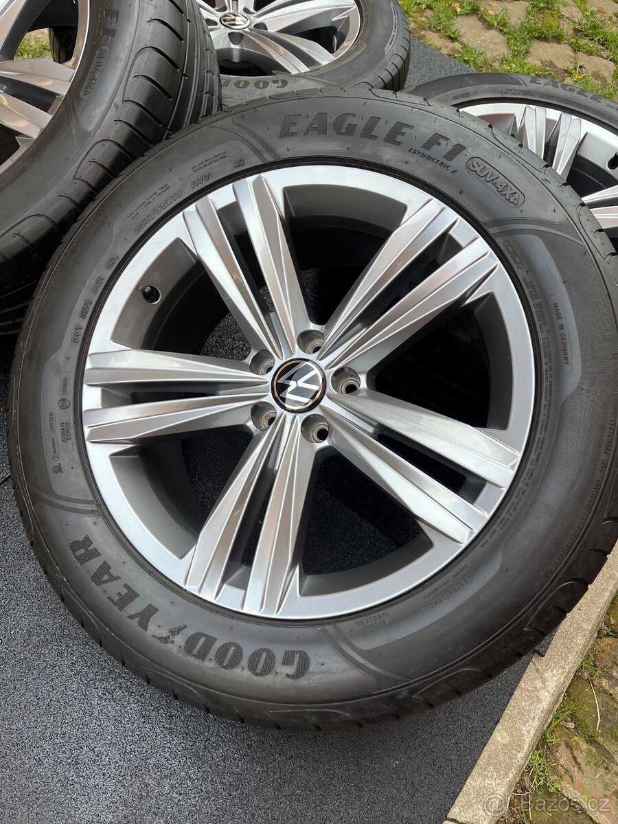 ☀️origo.Alu VW Touareg 5x112 letní pneu 255/55/19