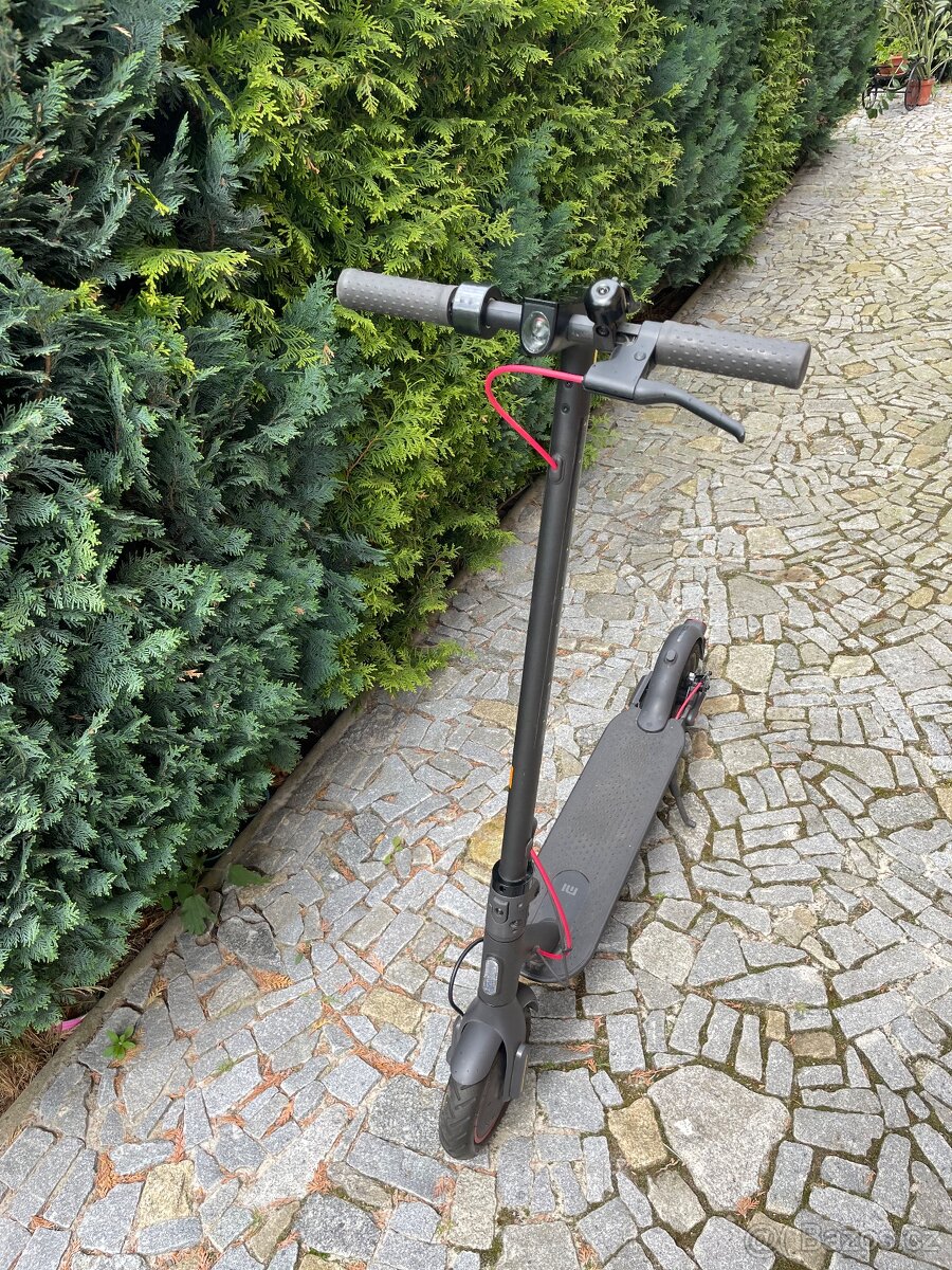 Elektrokoloběžka Xiaomi