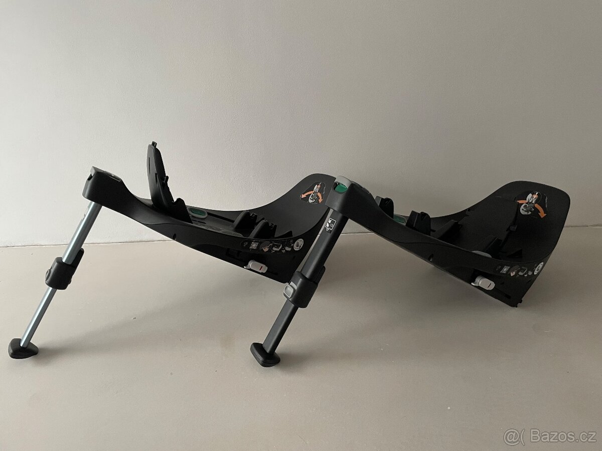 Základna Cybex Cloud Z otáčecím 360 a izofixem.