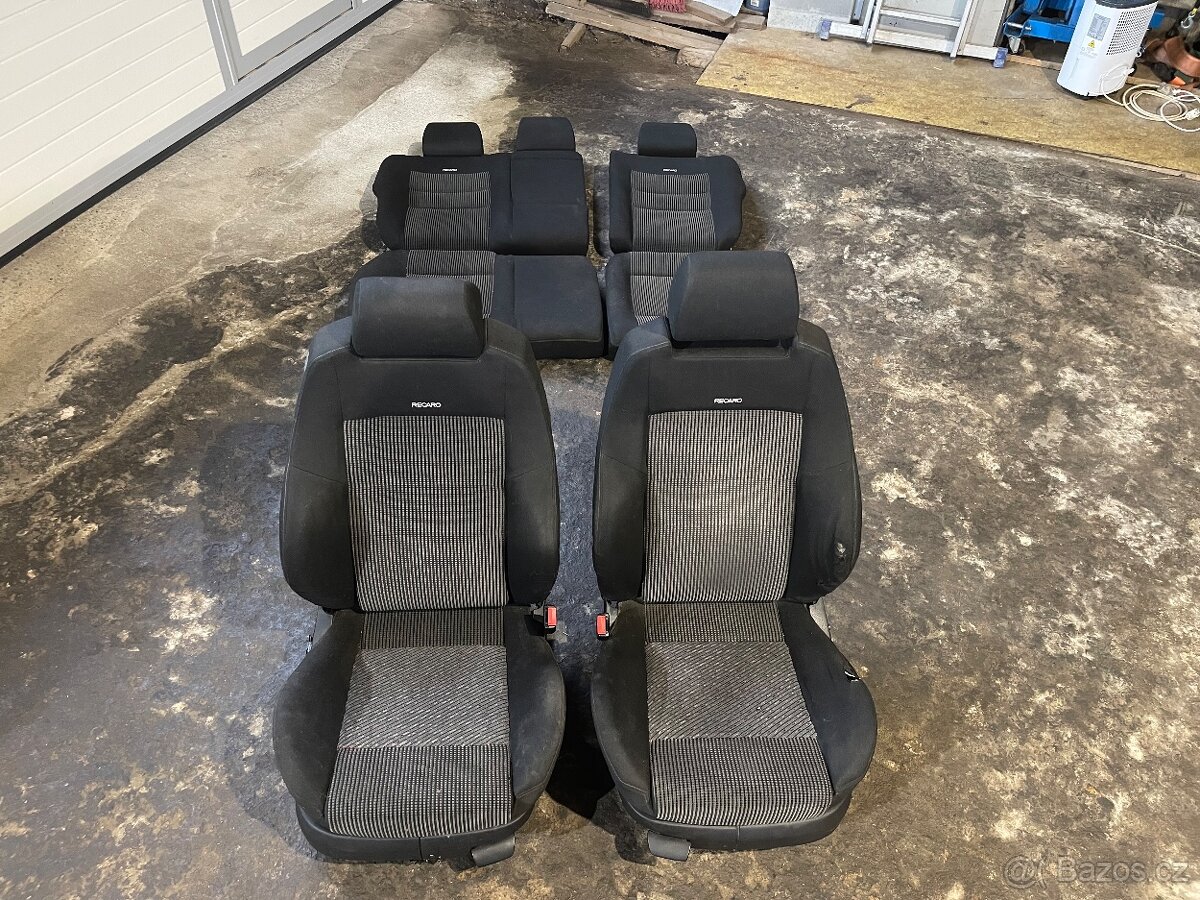 Prodám Recaro sedačky Golf IV