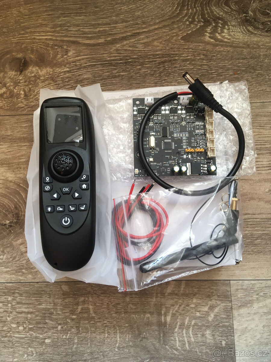 GPS jednoruční ovládání pro zakrmovací loďky