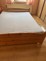 dřevěná postel 160x200