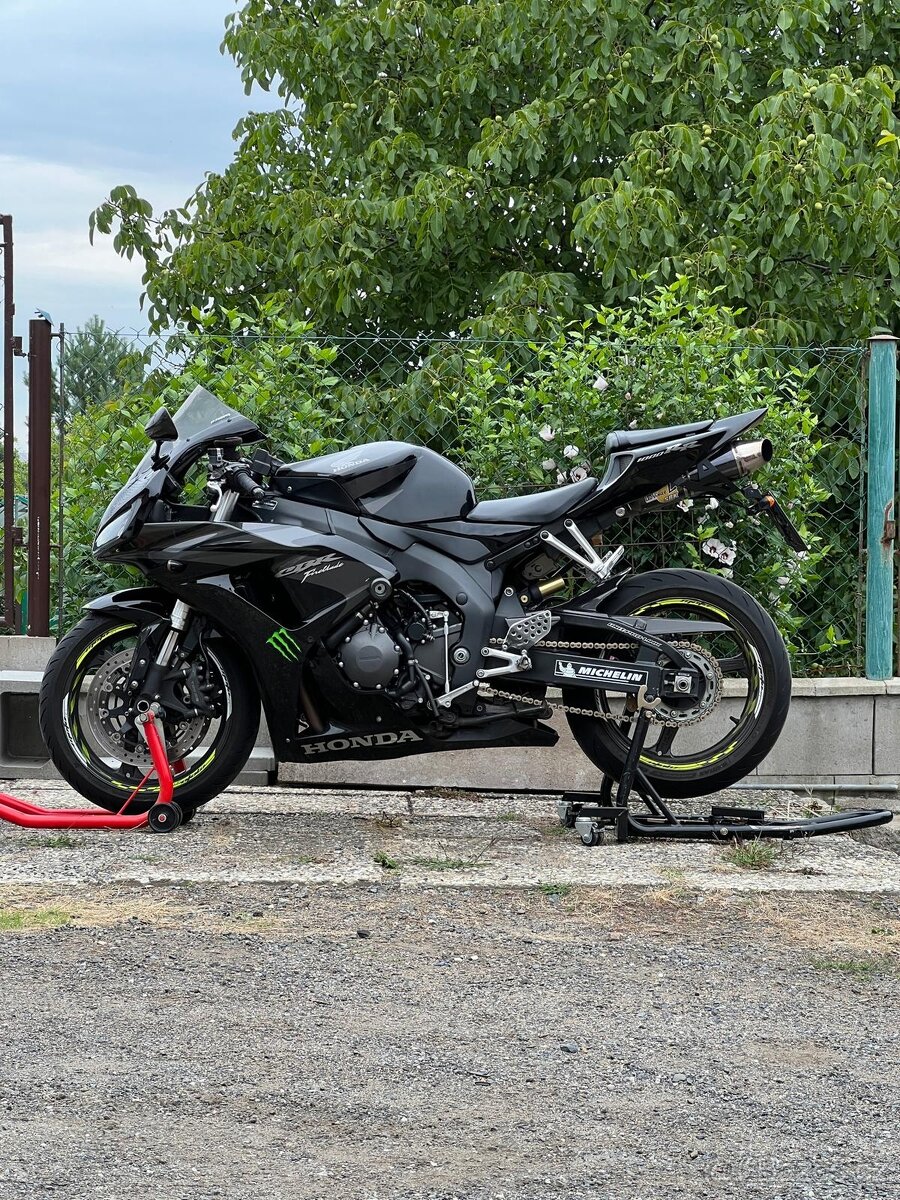 Honda CBR1000RR Fireblade