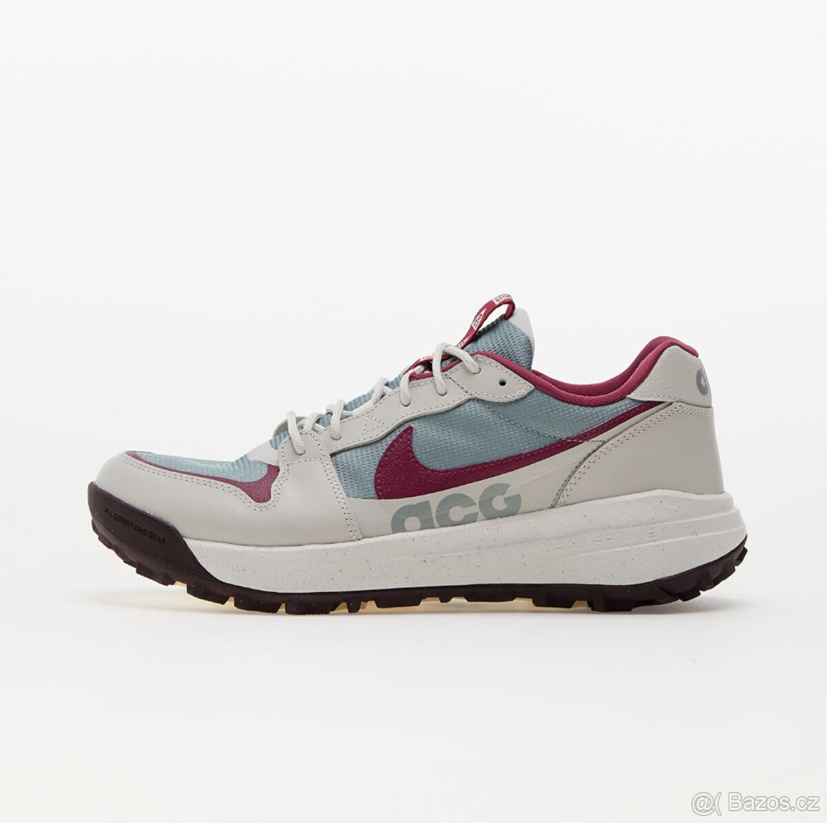 Boty NIKE ACG LOWCATE