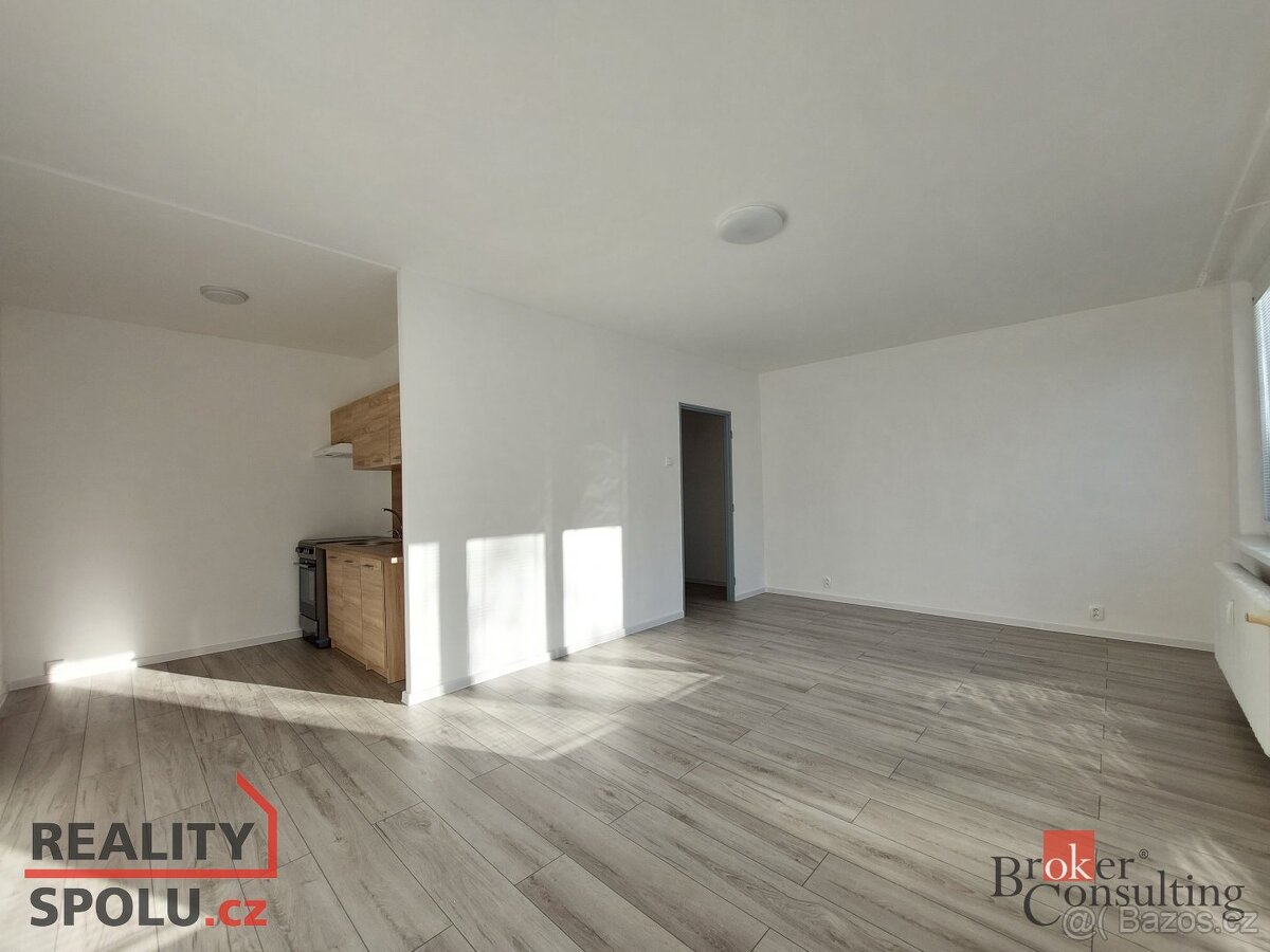 Pronájem, byty/1+kk, 35 m2, Na Kopci, Hamr, 43542 Litvínov,