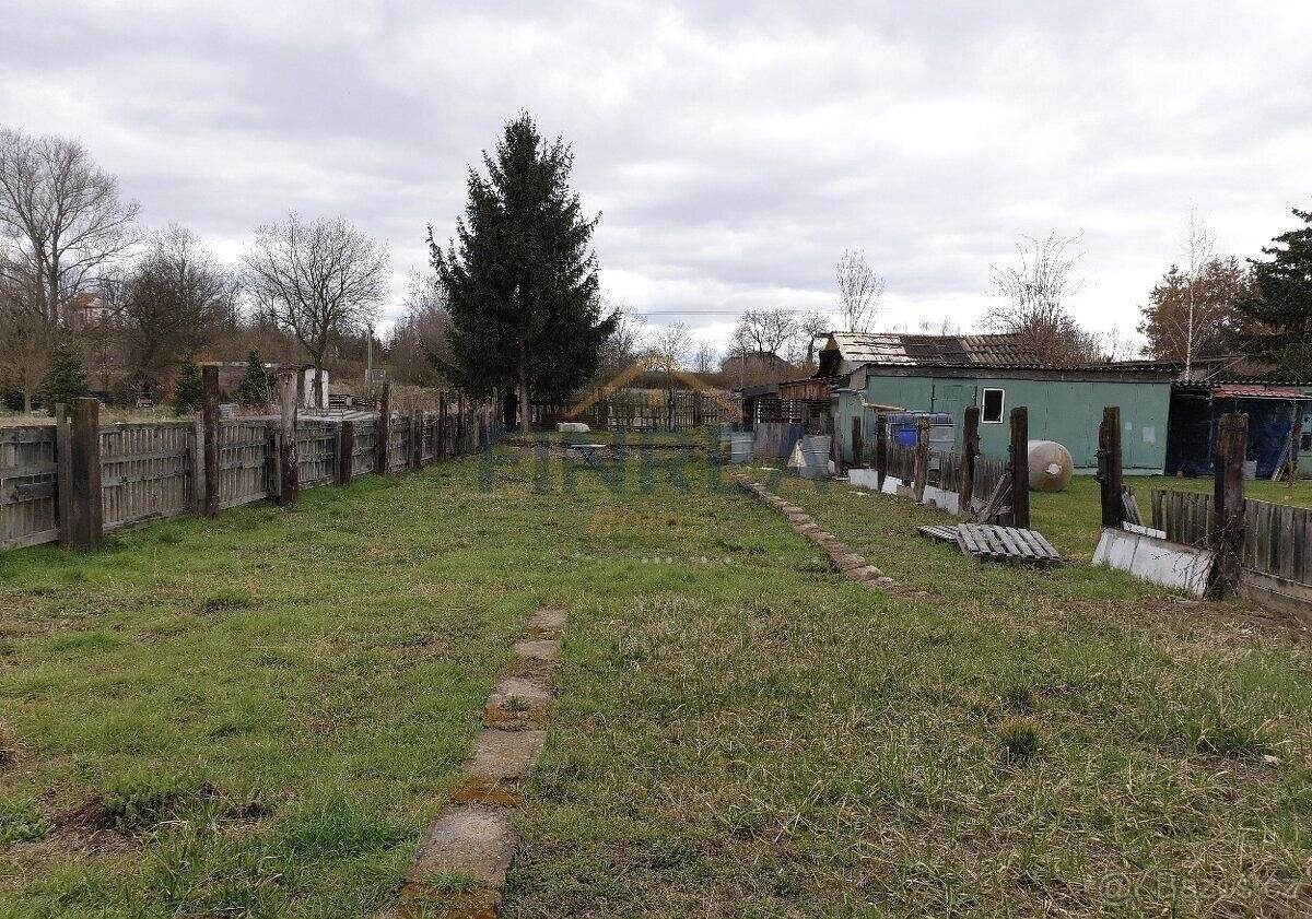 Rekreační zahrada 835 m2, Chabařovice