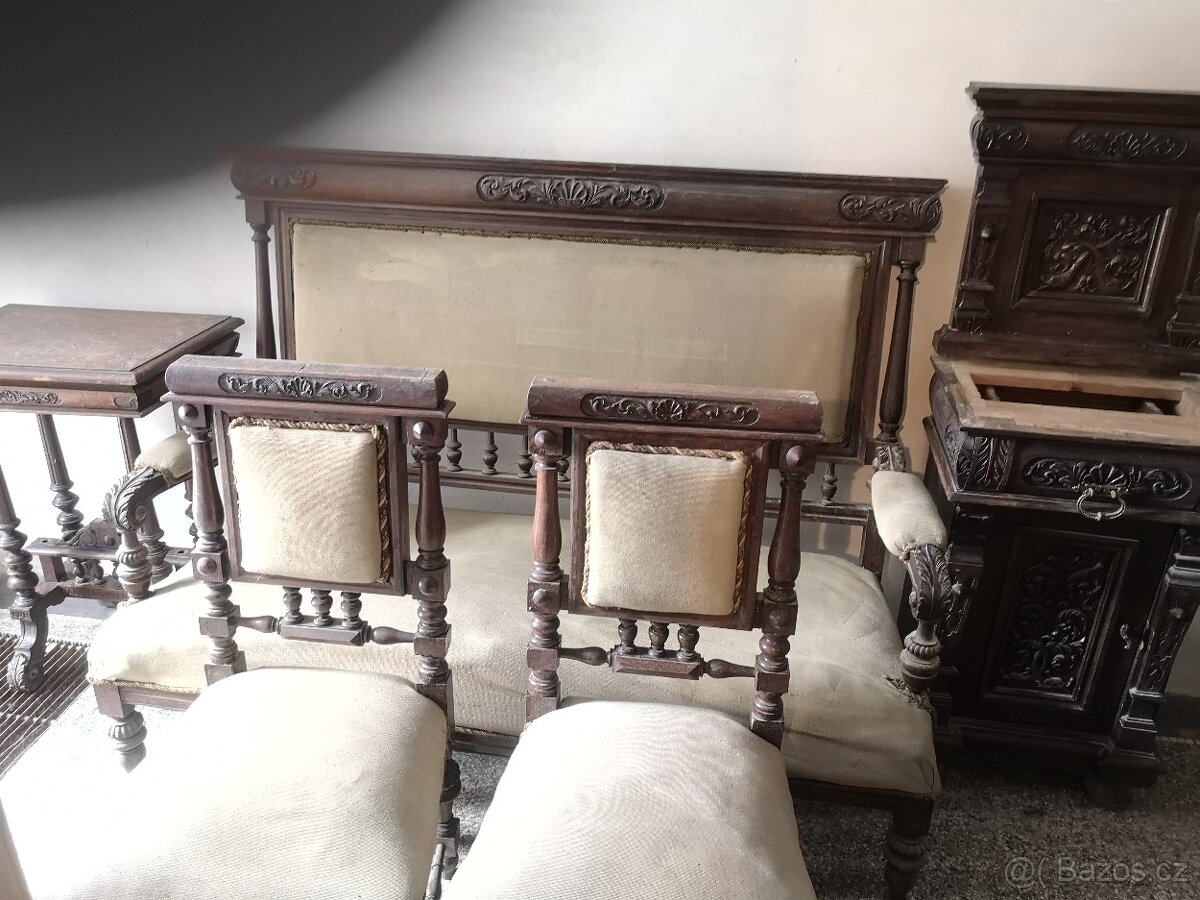 Starožitná renesanční sada, k renovaci