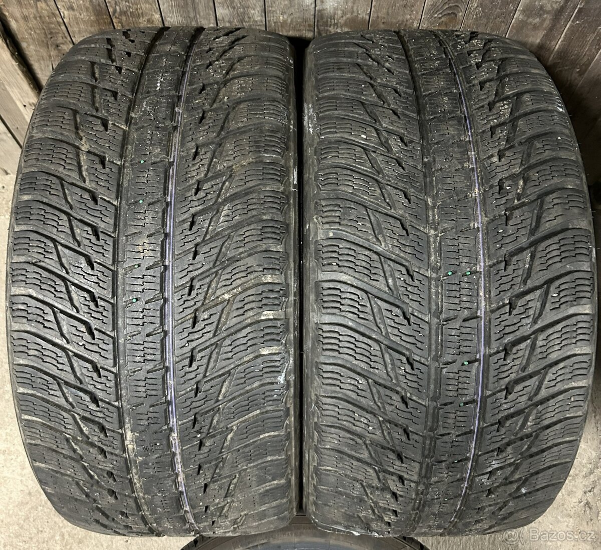 Zimní pneu 295/35/21 Nokian