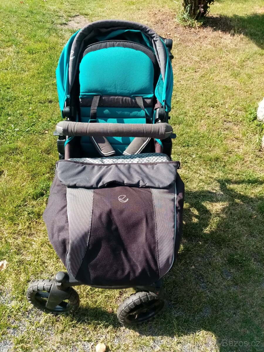 Sportovní kočárek